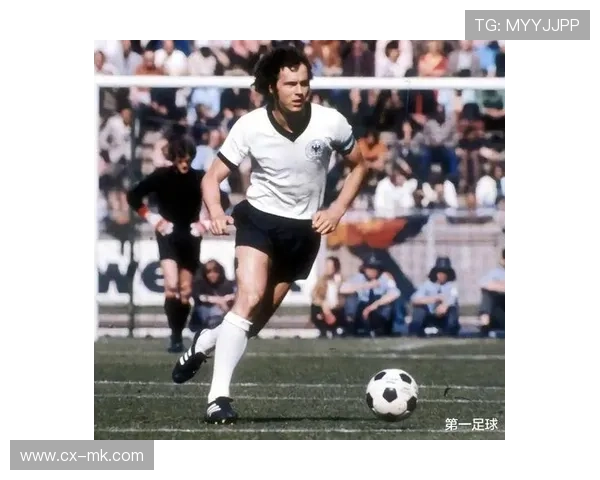 足球历史最强五大前锋盘点谁才是当之无愧的顶尖球星